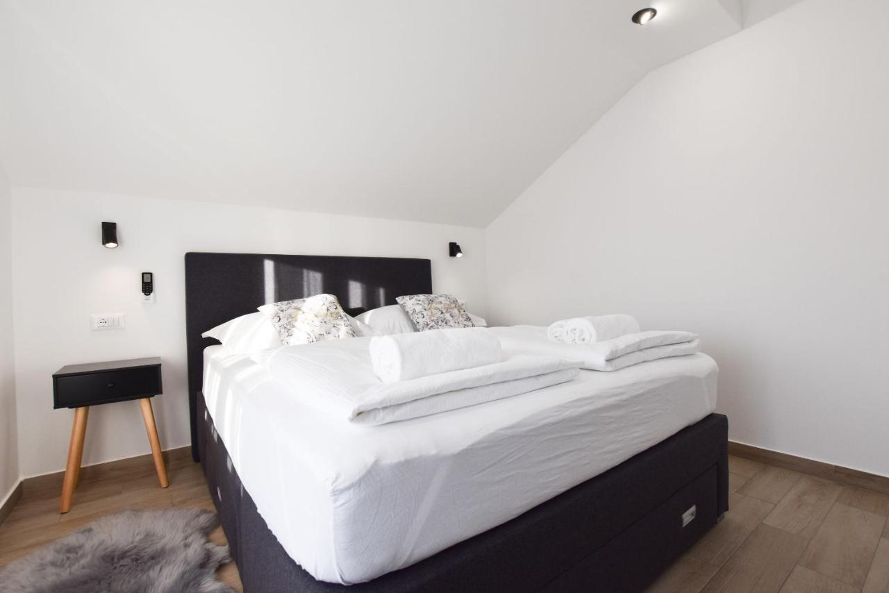 Apartment Dora Primošten Buitenkant foto